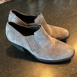 Born grey suede cowboy boot shoes size 8
